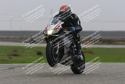 media/Nov-30-2025-TrackDaz (Sun) [[d8b22663df]]/A Group/Session 4 (Wheelie Bump)/